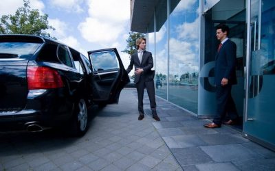 Auto leasen en privéchauffeur worden: de voordelen